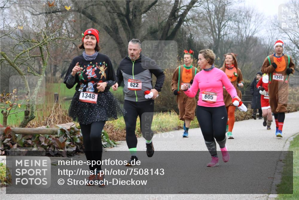 08.12.2024 - St. Pauli X-Mass-Run No. 14 Strokosch-Dieckow http://msf.ph/oto/7508143 08.12.2024 10:54:16 Laufen 1348, 622, 20, 605, 1349 meine-sportfotos.de