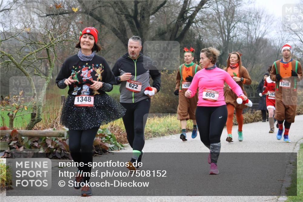 08.12.2024 - St. Pauli X-Mass-Run No. 14 Strokosch-Dieckow http://msf.ph/oto/7508152 08.12.2024 10:54:16 Laufen 1348, 622, 128, 264, 605, 1349 meine-sportfotos.de
