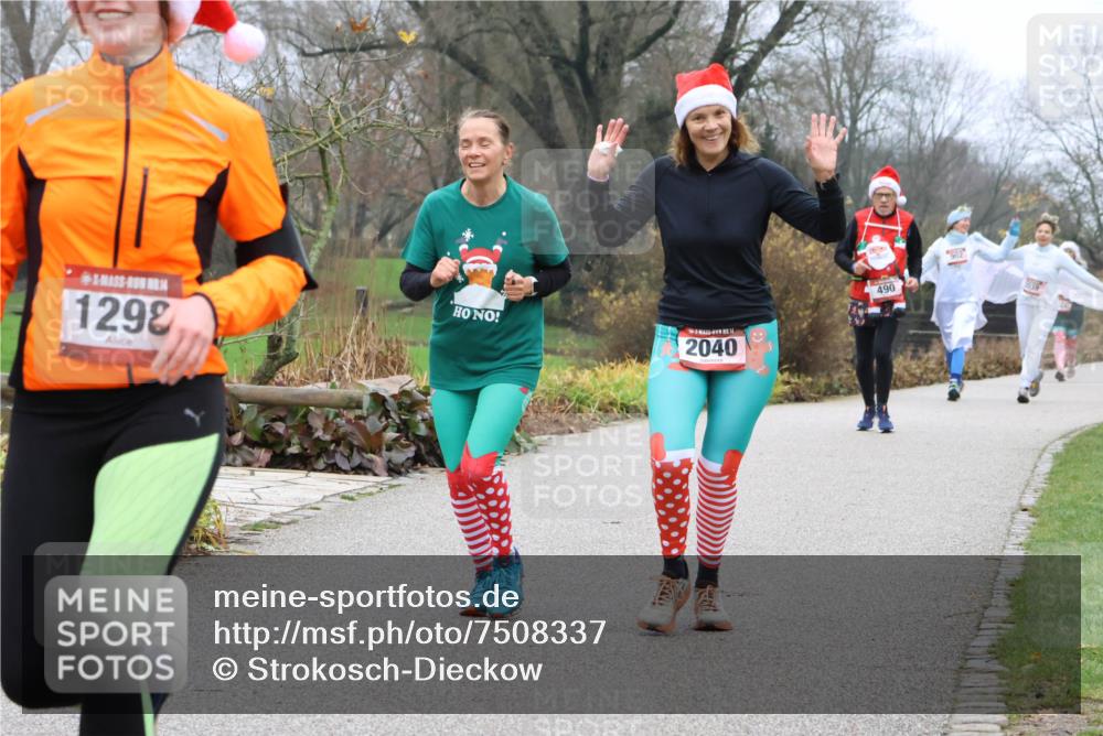 08.12.2024 - St. Pauli X-Mass-Run No. 14 Strokosch-Dieckow http://msf.ph/oto/7508337 08.12.2024 10:55:04 Laufen 1298, 14, 2040, 490 meine-sportfotos.de