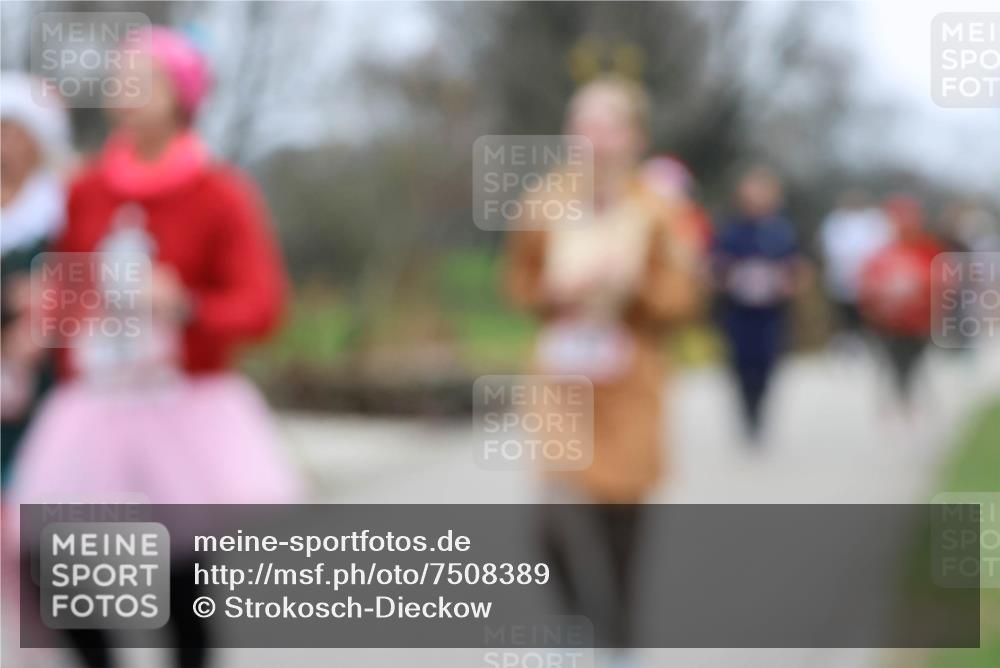 08.12.2024 - St. Pauli X-Mass-Run No. 14 Strokosch-Dieckow http://msf.ph/oto/7508389 08.12.2024 10:55:18 Laufen  meine-sportfotos.de