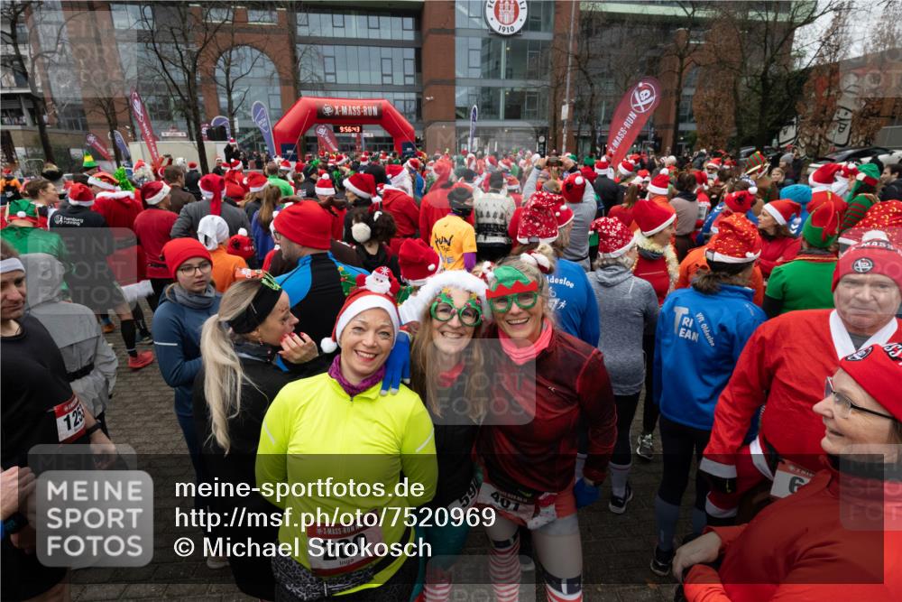 08.12.2024 - St. Pauli X-Mass-Run No. 14 Michael Strokosch http://msf.ph/oto/7520969 08.12.2024 09:56:39 Laufen 125, 9, 56, 43, 14, 200, 59, 14, 401, 1910 meine-sportfotos.de
