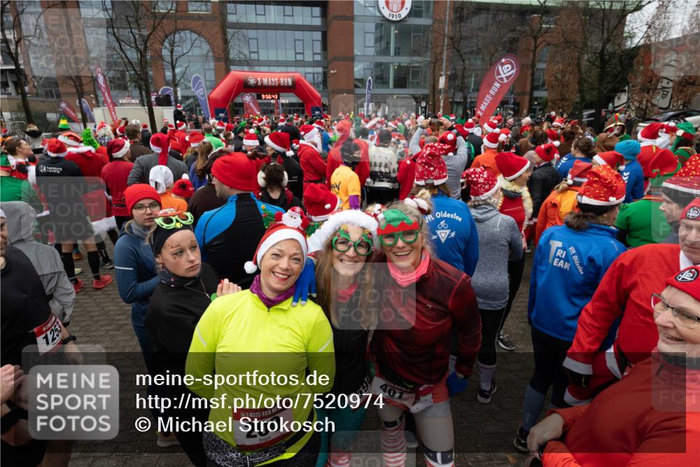 08.12.2024 - St. Pauli X-Mass-Run No. 14 Michael Strokosch http://msf.ph/oto/7520974 08.12.2024 09:56:39 Laufen 1253, 9, 56, 43, 14, 200, 590, 14, 401, 1910 meine-sportfotos.de