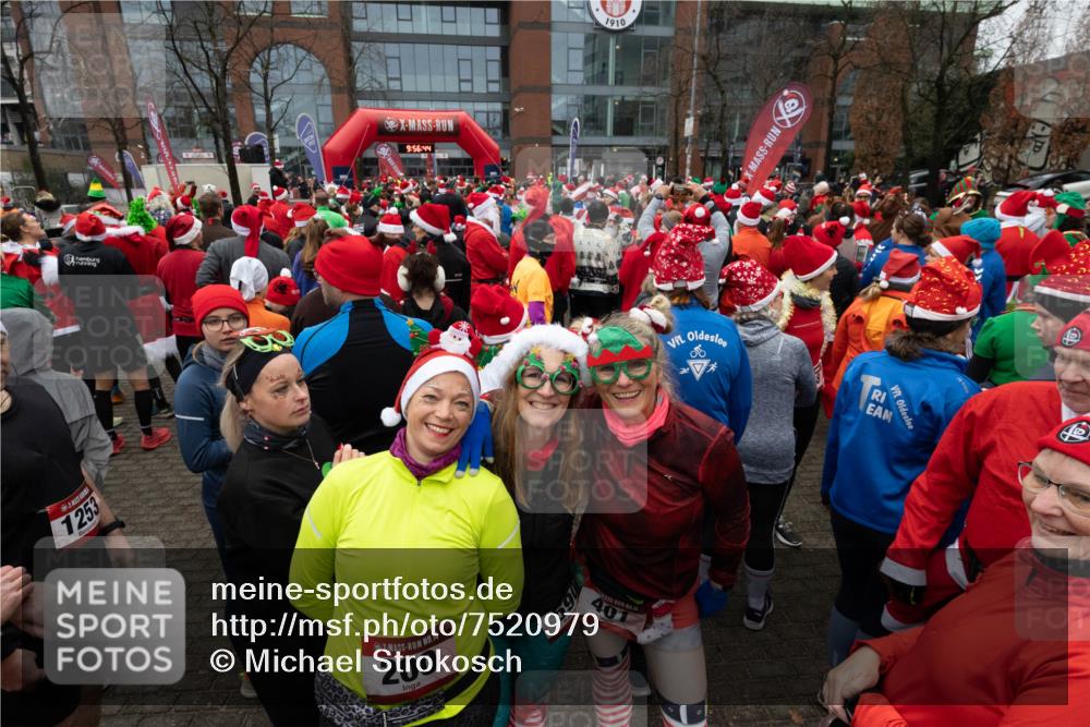 08.12.2024 - St. Pauli X-Mass-Run No. 14 Michael Strokosch http://msf.ph/oto/7520979 08.12.2024 09:56:39 Laufen 1253, 14, 200, 9, 56, 44, 590, 14, 401, 1910, 08 meine-sportfotos.de