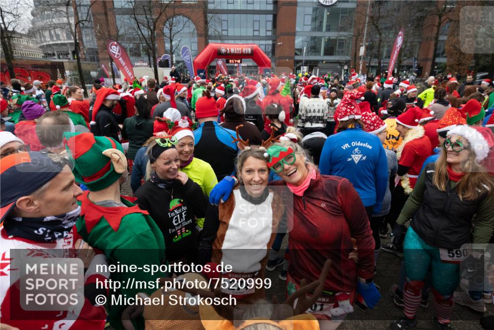 08.12.2024 - St. Pauli X-Mass-Run No. 14 Michael Strokosch http://msf.ph/oto/7520999 08.12.2024 09:57:44 Laufen 22, 9, 57, 48, 1910, 14, 274, 5, 14, 590 meine-sportfotos.de