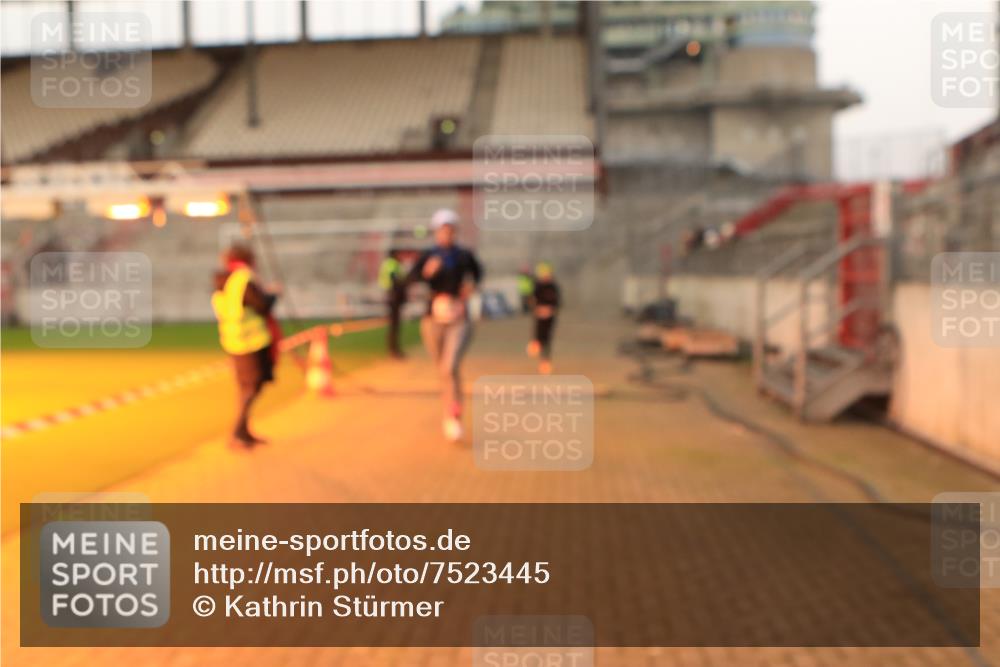 08.12.2024 - St. Pauli X-Mass-Run No. 14 Kathrin Stürmer Photography http://msf.ph/oto/7523445 08.12.2024 09:59:31 Ziel 100, 190, 2478, 2480, 2932, 3156, 3157 meine-sportfotos.de