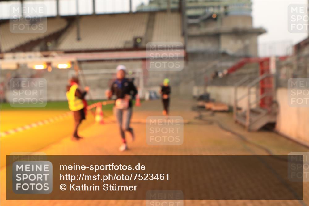 08.12.2024 - St. Pauli X-Mass-Run No. 14 Kathrin Stürmer Photography http://msf.ph/oto/7523461 08.12.2024 09:59:32 Ziel 100, 190, 2478, 2480, 2932, 3156, 3157 meine-sportfotos.de