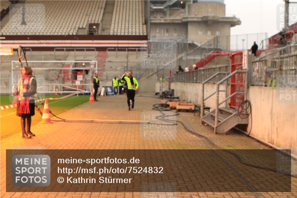 08.12.2024 - St. Pauli X-Mass-Run No. 14 Kathrin Stürmer Photography http://msf.ph/oto/7524832 08.12.2024 10:04:58 Ziel 24, 273, 312, 620, 1959, 2013, 2015, 2031, 2165, 2836, 3077, 3310, 3311, 3312, 3313, 3314, 3315, 3316, 3317, 3318 meine-sportfotos.de