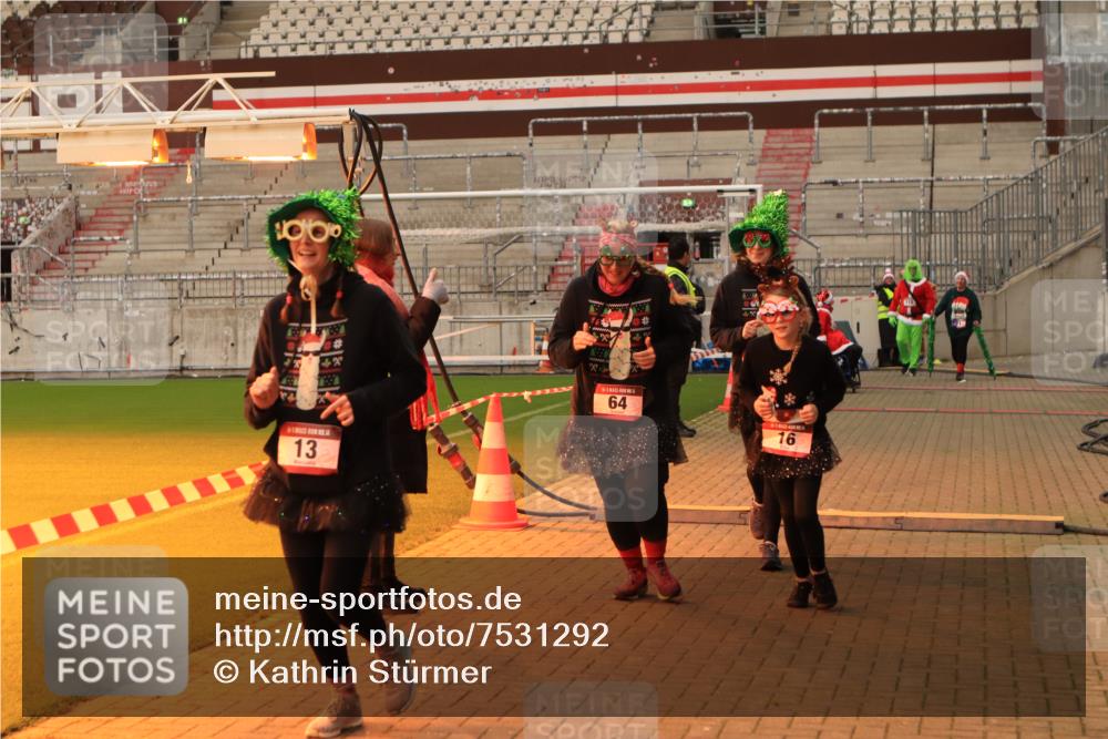 08.12.2024 - St. Pauli X-Mass-Run No. 14 Kathrin Stürmer Photography http://msf.ph/oto/7531292 08.12.2024 10:46:16 Ziel 13, 16, 20, 64, 204 meine-sportfotos.de
