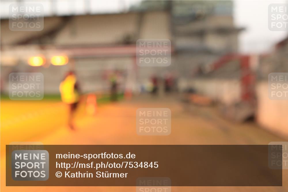 08.12.2024 - St. Pauli X-Mass-Run No. 14 Kathrin Stürmer Photography http://msf.ph/oto/7534845 08.12.2024 09:58:03 Ziel  meine-sportfotos.de