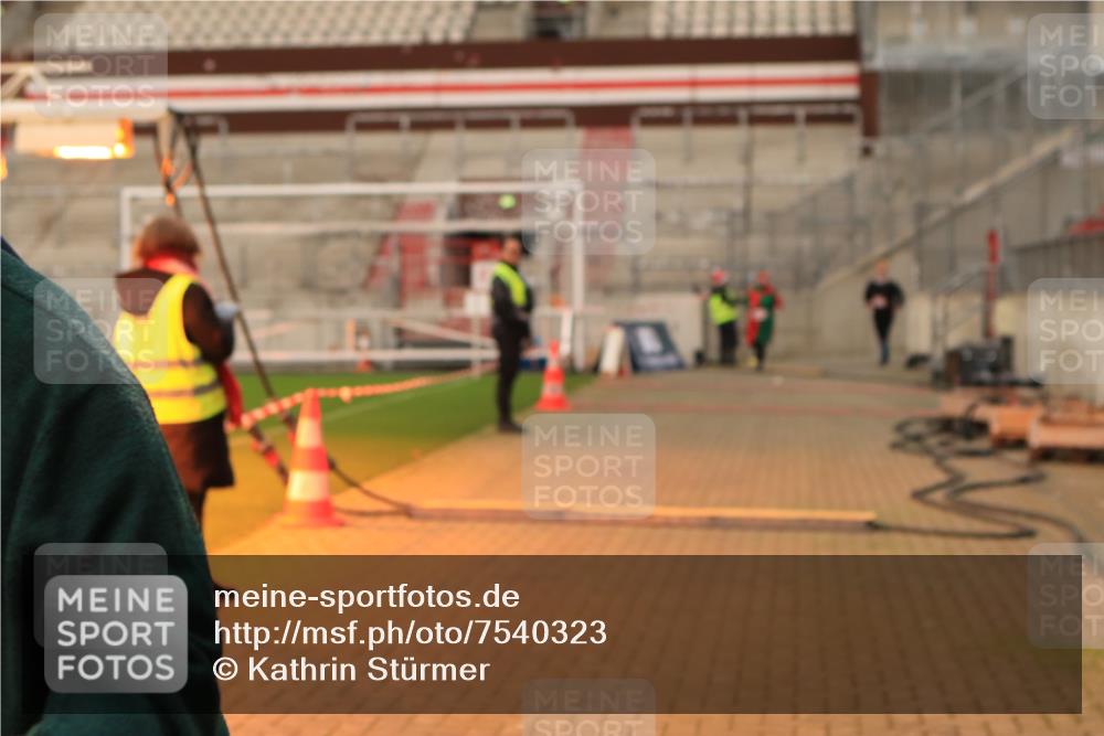 08.12.2024 - St. Pauli X-Mass-Run No. 14 Kathrin Stürmer Photography http://msf.ph/oto/7540323 08.12.2024 10:46:42 Ziel  meine-sportfotos.de
