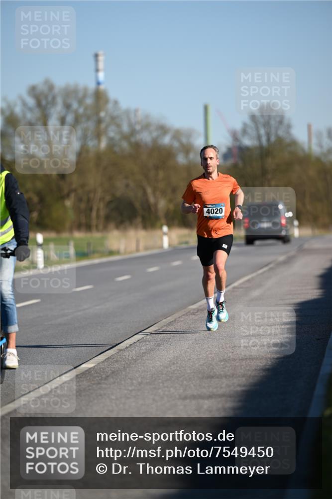 06.04.2025 - 44. Internationalen Wilhelmsburger Insellauf Dr. Thomas Lammeyer http://msf.ph/oto/7549450 06.04.2025 09:16:25 Laufen 4020 meine-sportfotos.de