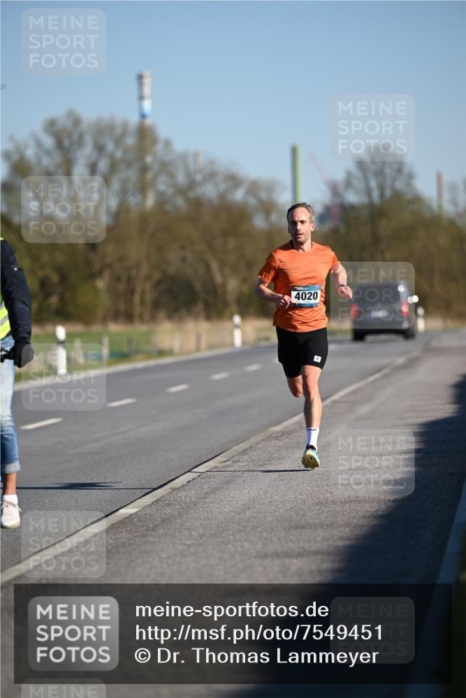 06.04.2025 - 44. Internationalen Wilhelmsburger Insellauf Dr. Thomas Lammeyer http://msf.ph/oto/7549451 06.04.2025 09:16:25 Laufen 4020 meine-sportfotos.de