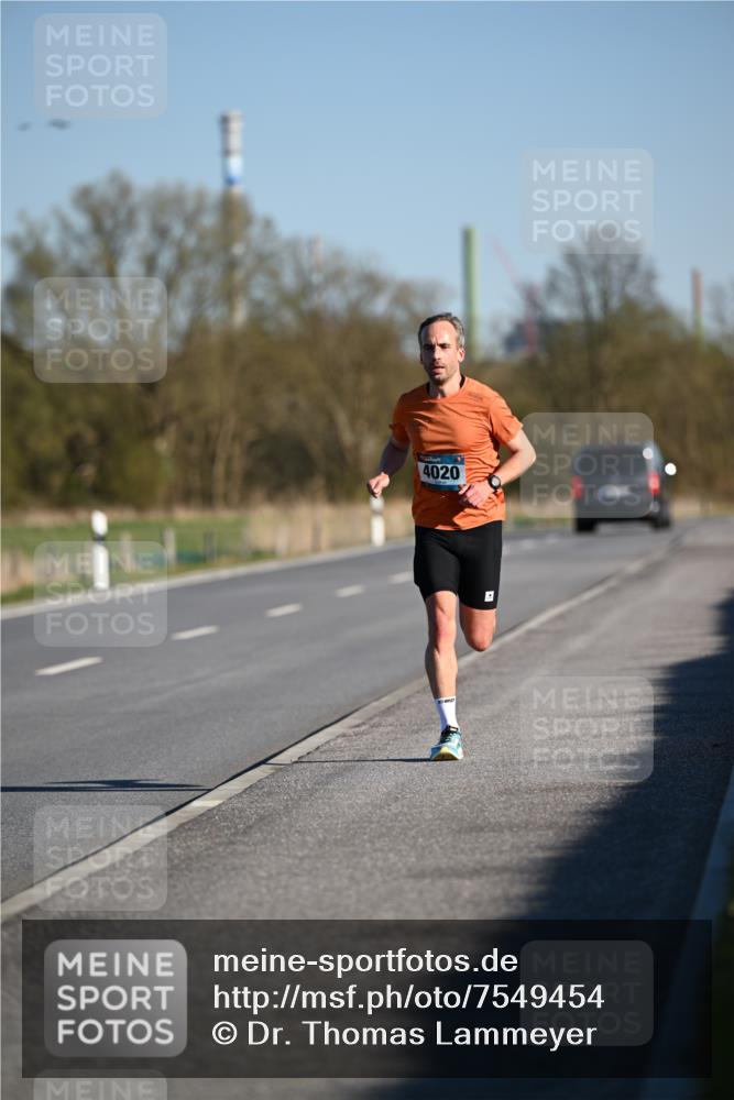 06.04.2025 - 44. Internationalen Wilhelmsburger Insellauf Dr. Thomas Lammeyer http://msf.ph/oto/7549454 06.04.2025 09:16:25 Laufen 4020 meine-sportfotos.de