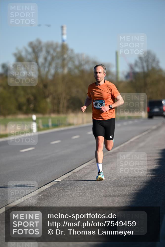 06.04.2025 - 44. Internationalen Wilhelmsburger Insellauf Dr. Thomas Lammeyer http://msf.ph/oto/7549459 06.04.2025 09:16:26 Laufen 4020 meine-sportfotos.de