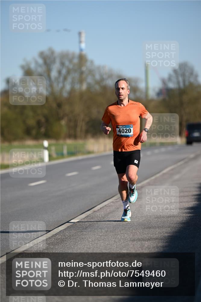 06.04.2025 - 44. Internationalen Wilhelmsburger Insellauf Dr. Thomas Lammeyer http://msf.ph/oto/7549460 06.04.2025 09:16:26 Laufen 4020 meine-sportfotos.de