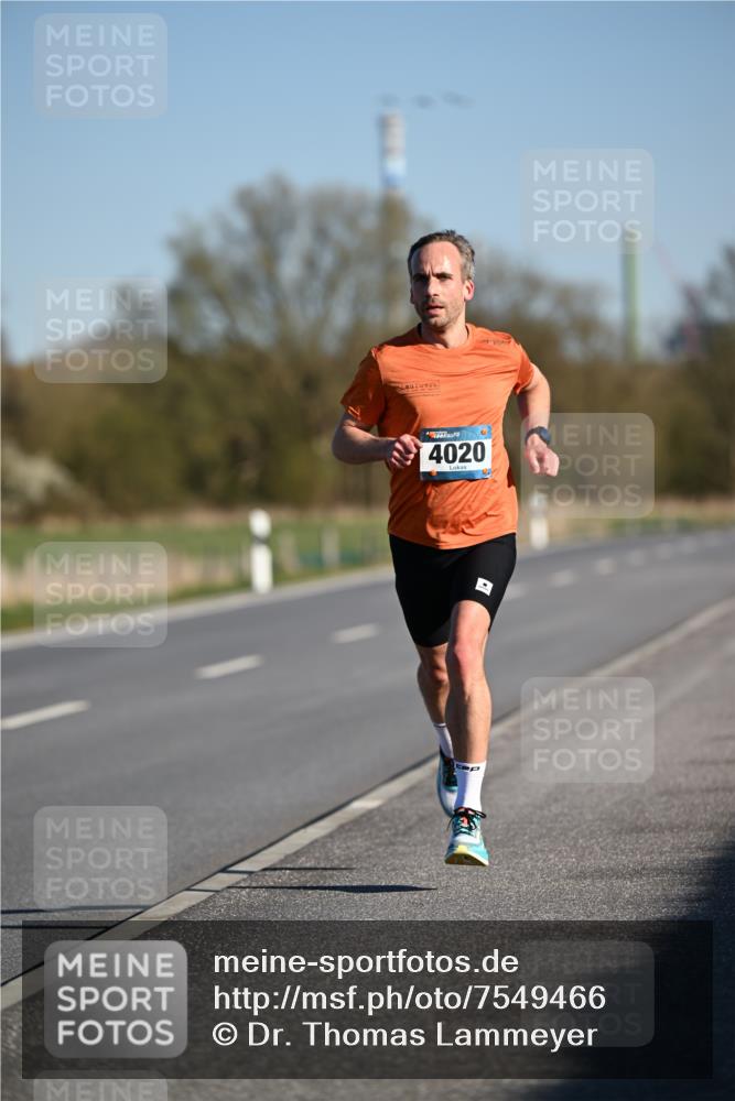 06.04.2025 - 44. Internationalen Wilhelmsburger Insellauf Dr. Thomas Lammeyer http://msf.ph/oto/7549466 06.04.2025 09:16:27 Laufen 4020 meine-sportfotos.de