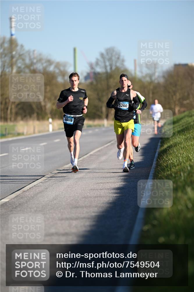 06.04.2025 - 44. Internationalen Wilhelmsburger Insellauf Dr. Thomas Lammeyer http://msf.ph/oto/7549504 06.04.2025 09:17:20 Laufen 4619, 3260 meine-sportfotos.de