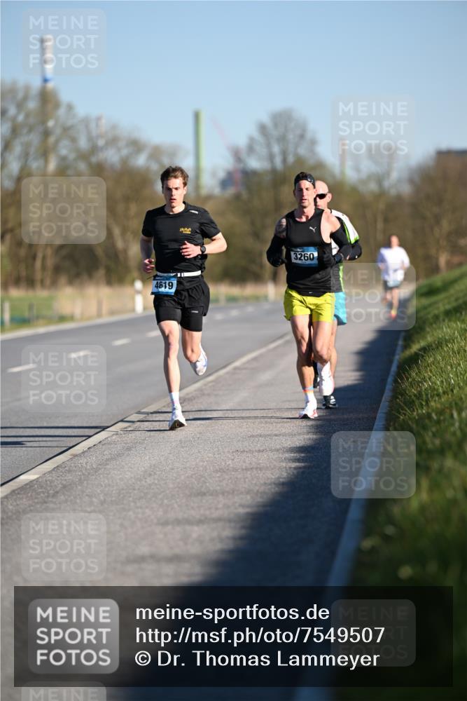 06.04.2025 - 44. Internationalen Wilhelmsburger Insellauf Dr. Thomas Lammeyer http://msf.ph/oto/7549507 06.04.2025 09:17:21 Laufen 4619, 3260 meine-sportfotos.de