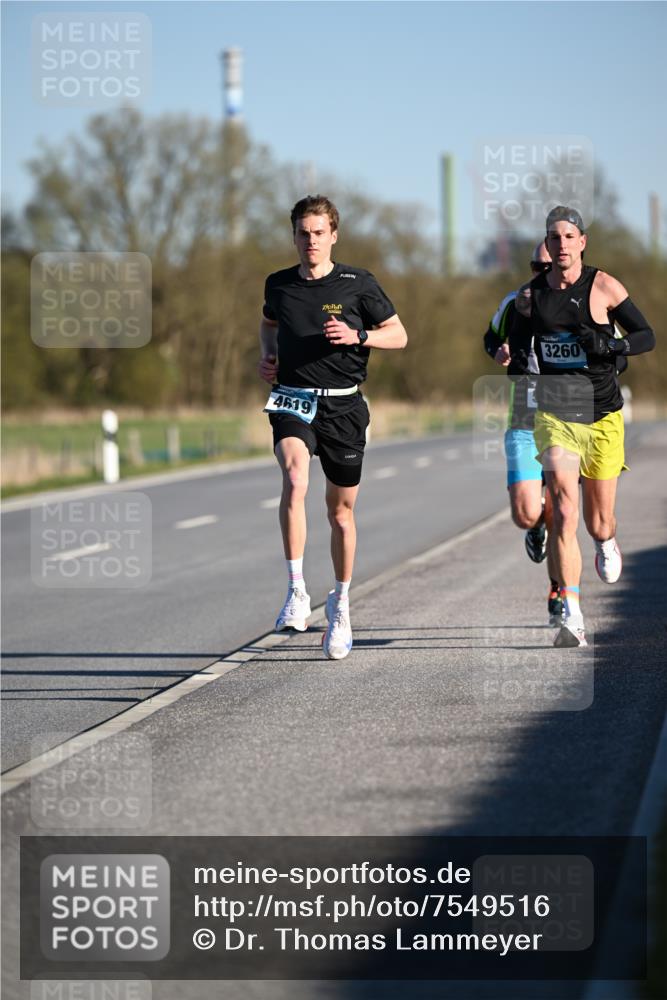 06.04.2025 - 44. Internationalen Wilhelmsburger Insellauf Dr. Thomas Lammeyer http://msf.ph/oto/7549516 06.04.2025 09:17:22 Laufen 4619, 3260 meine-sportfotos.de