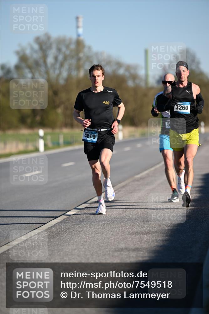 06.04.2025 - 44. Internationalen Wilhelmsburger Insellauf Dr. Thomas Lammeyer http://msf.ph/oto/7549518 06.04.2025 09:17:22 Laufen 4619, 5, 3260 meine-sportfotos.de