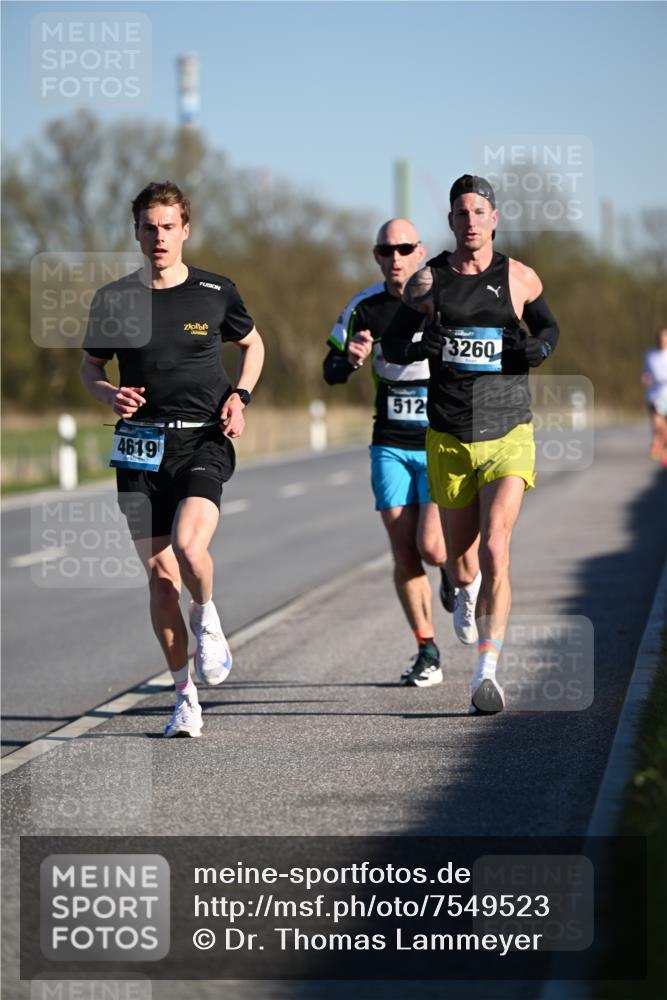 06.04.2025 - 44. Internationalen Wilhelmsburger Insellauf Dr. Thomas Lammeyer http://msf.ph/oto/7549523 06.04.2025 09:17:23 Laufen 4619, 512, 3260 meine-sportfotos.de