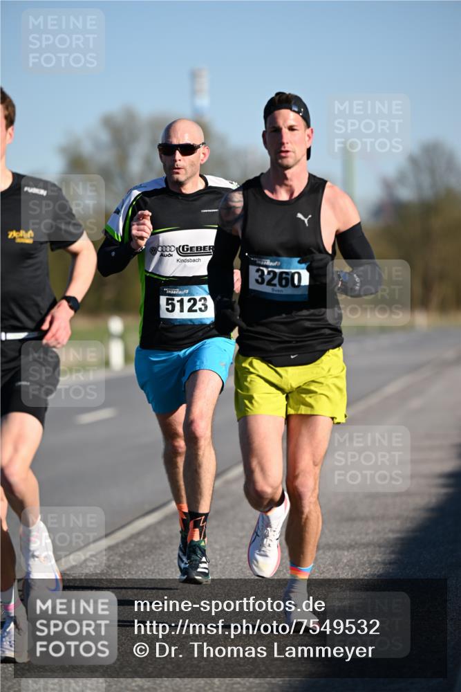 06.04.2025 - 44. Internationalen Wilhelmsburger Insellauf Dr. Thomas Lammeyer http://msf.ph/oto/7549532 06.04.2025 09:17:24 Laufen 5123, 3260 meine-sportfotos.de