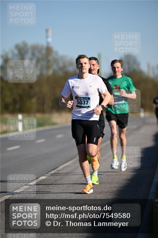 06.04.2025 - 44. Internationalen Wilhelmsburger Insellauf Dr. Thomas Lammeyer http://msf.ph/oto/7549580 06.04.2025 09:18:00 Laufen 5037, 1398 meine-sportfotos.de