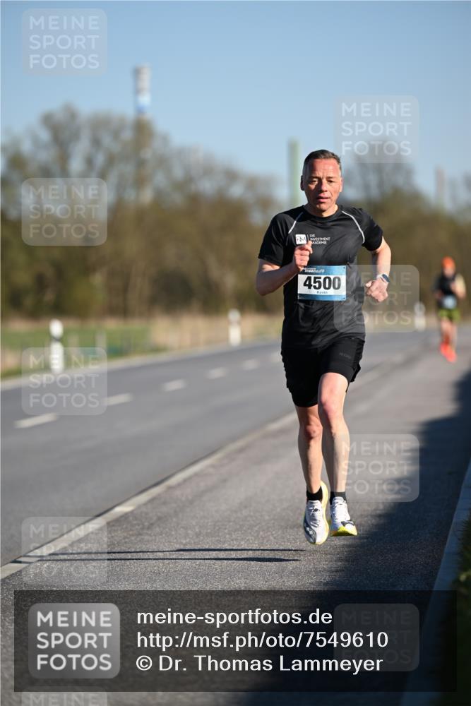 06.04.2025 - 44. Internationalen Wilhelmsburger Insellauf Dr. Thomas Lammeyer http://msf.ph/oto/7549610 06.04.2025 09:18:09 Laufen 4500 meine-sportfotos.de
