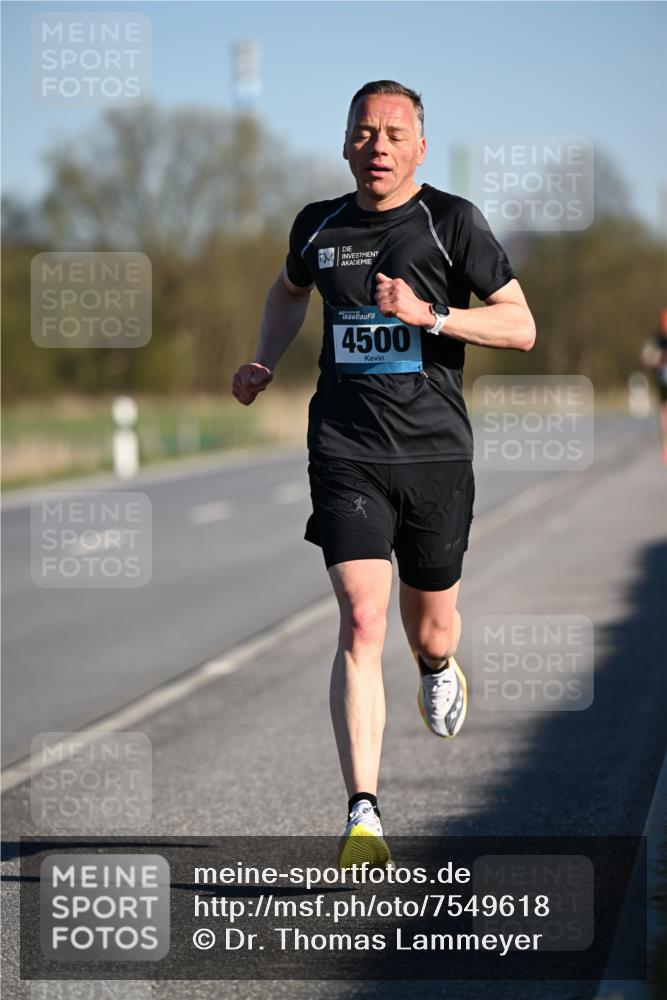 06.04.2025 - 44. Internationalen Wilhelmsburger Insellauf Dr. Thomas Lammeyer http://msf.ph/oto/7549618 06.04.2025 09:18:10 Laufen 4500 meine-sportfotos.de