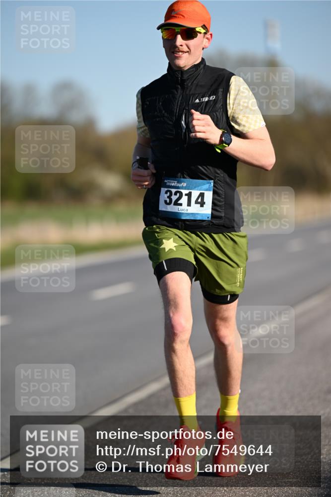 06.04.2025 - 44. Internationalen Wilhelmsburger Insellauf Dr. Thomas Lammeyer http://msf.ph/oto/7549644 06.04.2025 09:18:22 Laufen 3214 meine-sportfotos.de