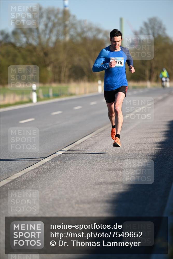 06.04.2025 - 44. Internationalen Wilhelmsburger Insellauf Dr. Thomas Lammeyer http://msf.ph/oto/7549652 06.04.2025 09:18:39 Laufen 175 meine-sportfotos.de