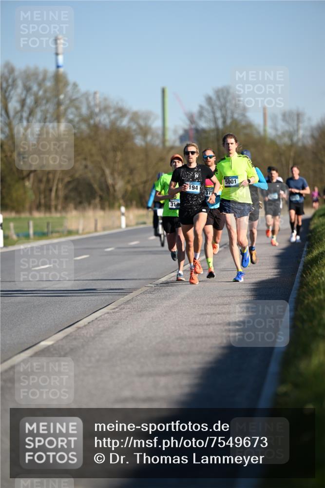 06.04.2025 - 44. Internationalen Wilhelmsburger Insellauf Dr. Thomas Lammeyer http://msf.ph/oto/7549673 06.04.2025 09:18:55 Laufen 318, 194, 375, 5001 meine-sportfotos.de