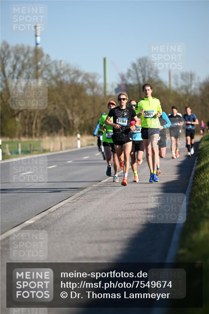 06.04.2025 - 44. Internationalen Wilhelmsburger Insellauf Dr. Thomas Lammeyer http://msf.ph/oto/7549674 06.04.2025 09:18:55 Laufen 319, 5194, 759, 5001 meine-sportfotos.de