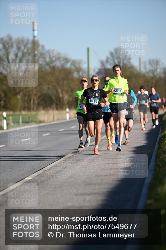 06.04.2025 - 44. Internationalen Wilhelmsburger Insellauf Dr. Thomas Lammeyer http://msf.ph/oto/7549677 06.04.2025 09:18:56 Laufen 31, 5194, 5001 meine-sportfotos.de