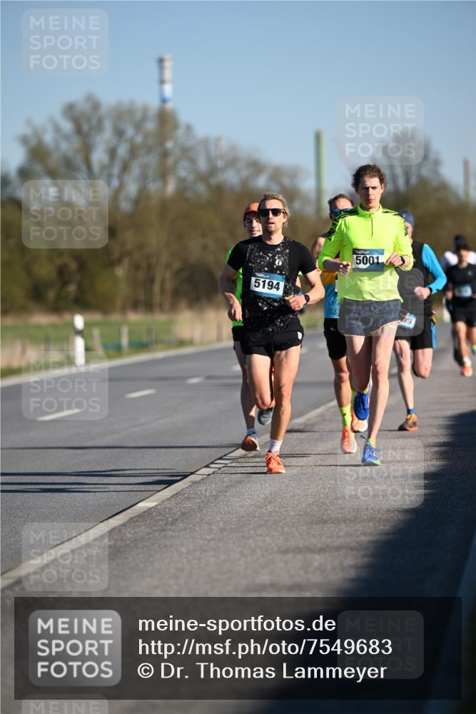 06.04.2025 - 44. Internationalen Wilhelmsburger Insellauf Dr. Thomas Lammeyer http://msf.ph/oto/7549683 06.04.2025 09:18:57 Laufen 5194, 5001, 29 meine-sportfotos.de