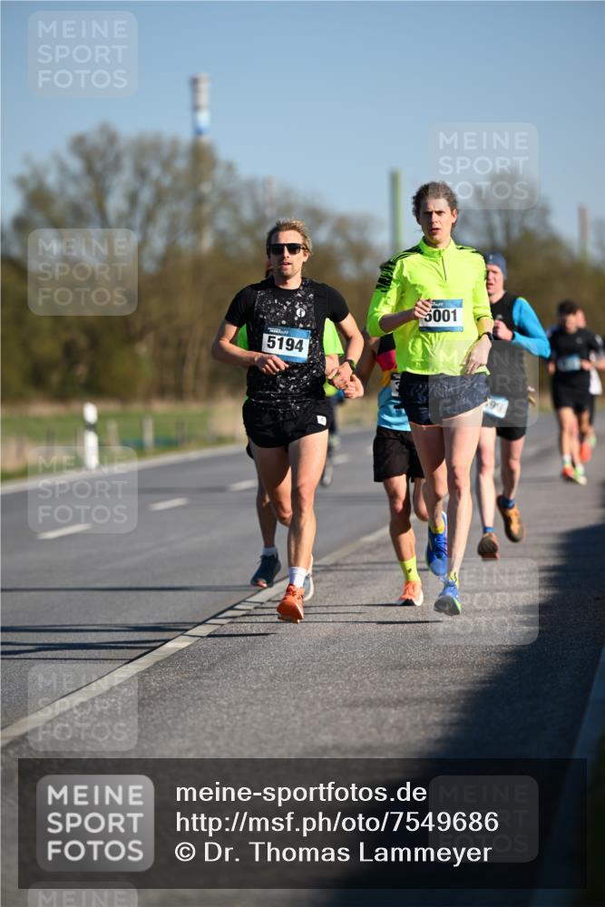 06.04.2025 - 44. Internationalen Wilhelmsburger Insellauf Dr. Thomas Lammeyer http://msf.ph/oto/7549686 06.04.2025 09:18:58 Laufen 5194, 5001 meine-sportfotos.de