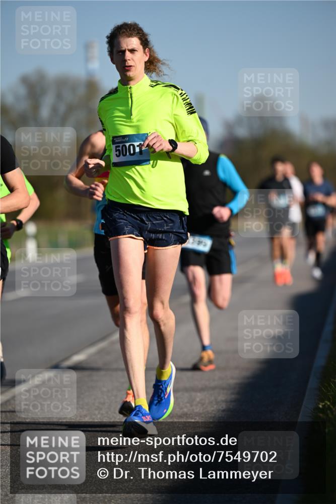 06.04.2025 - 44. Internationalen Wilhelmsburger Insellauf Dr. Thomas Lammeyer http://msf.ph/oto/7549702 06.04.2025 09:19:00 Laufen 5001 meine-sportfotos.de