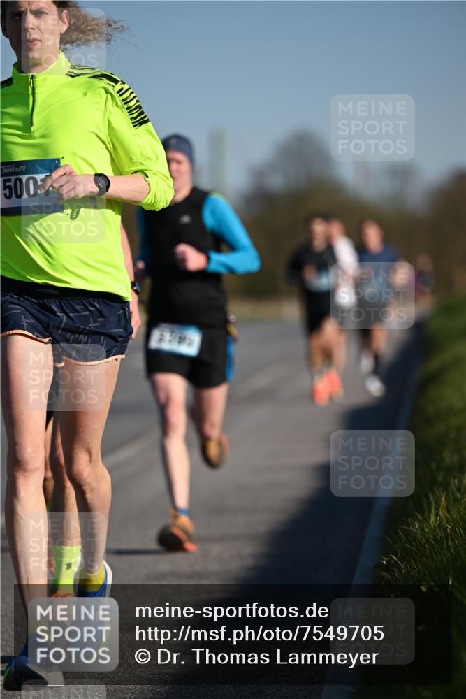 06.04.2025 - 44. Internationalen Wilhelmsburger Insellauf Dr. Thomas Lammeyer http://msf.ph/oto/7549705 06.04.2025 09:19:01 Laufen 500, 3395 meine-sportfotos.de