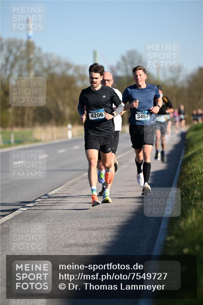 06.04.2025 - 44. Internationalen Wilhelmsburger Insellauf Dr. Thomas Lammeyer http://msf.ph/oto/7549727 06.04.2025 09:19:05 Laufen 4206, 3457 meine-sportfotos.de
