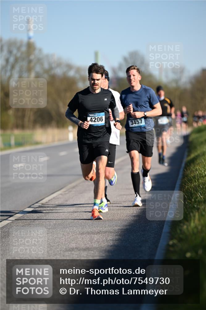 06.04.2025 - 44. Internationalen Wilhelmsburger Insellauf Dr. Thomas Lammeyer http://msf.ph/oto/7549730 06.04.2025 09:19:05 Laufen 4206, 3457 meine-sportfotos.de