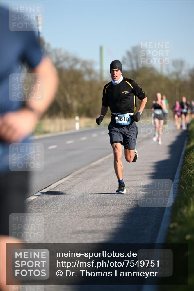 06.04.2025 - 44. Internationalen Wilhelmsburger Insellauf Dr. Thomas Lammeyer http://msf.ph/oto/7549751 06.04.2025 09:19:10 Laufen 4618 meine-sportfotos.de
