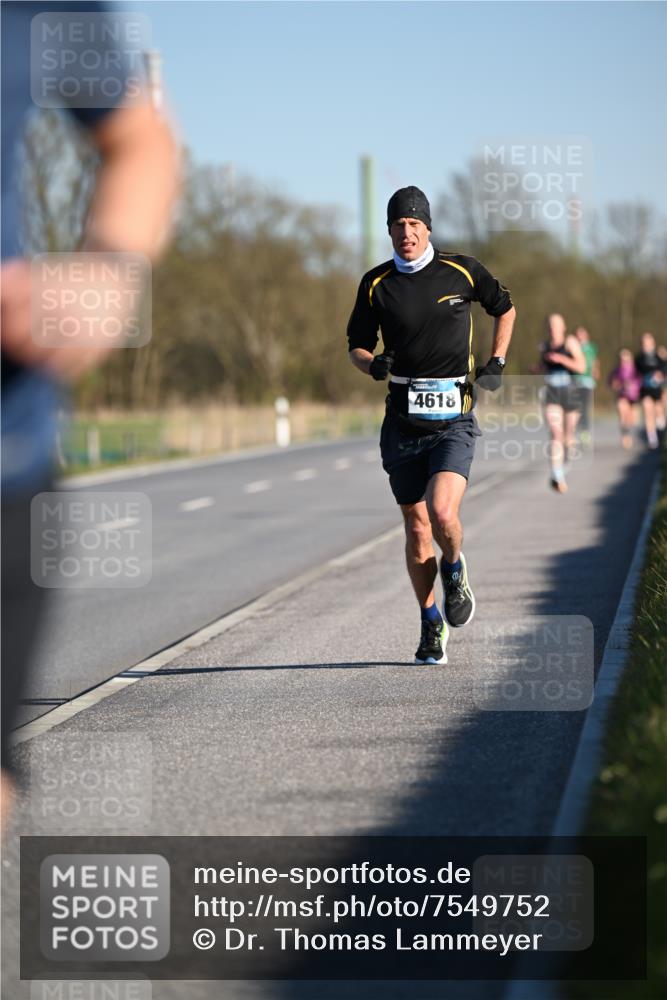 06.04.2025 - 44. Internationalen Wilhelmsburger Insellauf Dr. Thomas Lammeyer http://msf.ph/oto/7549752 06.04.2025 09:19:10 Laufen 4618 meine-sportfotos.de