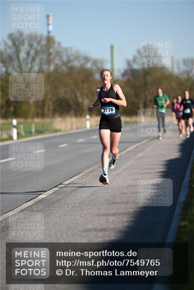 06.04.2025 - 44. Internationalen Wilhelmsburger Insellauf Dr. Thomas Lammeyer http://msf.ph/oto/7549765 06.04.2025 09:19:17 Laufen 3776 meine-sportfotos.de