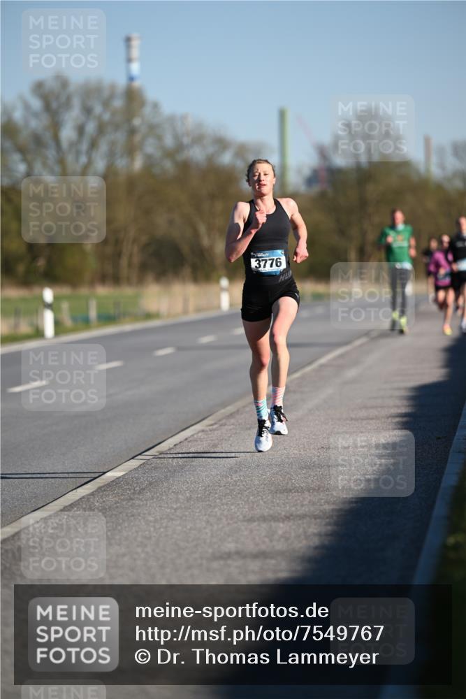 06.04.2025 - 44. Internationalen Wilhelmsburger Insellauf Dr. Thomas Lammeyer http://msf.ph/oto/7549767 06.04.2025 09:19:17 Laufen 3776 meine-sportfotos.de
