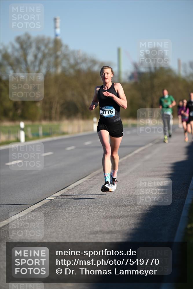 06.04.2025 - 44. Internationalen Wilhelmsburger Insellauf Dr. Thomas Lammeyer http://msf.ph/oto/7549770 06.04.2025 09:19:18 Laufen 3776 meine-sportfotos.de