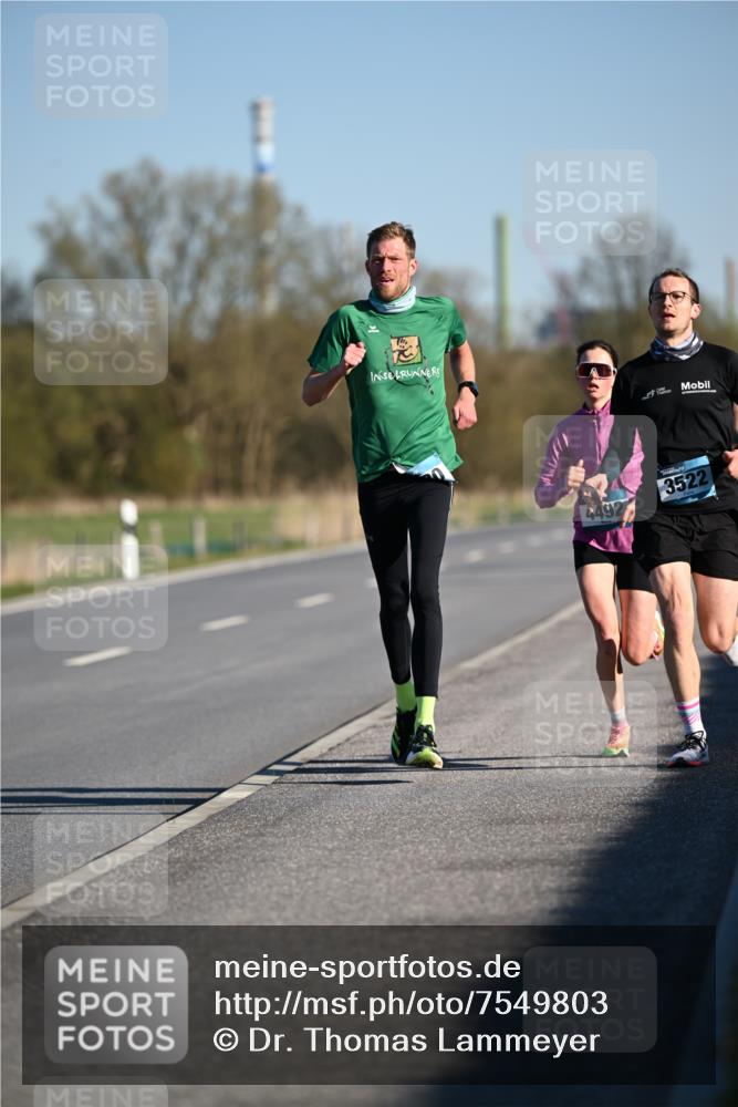 06.04.2025 - 44. Internationalen Wilhelmsburger Insellauf Dr. Thomas Lammeyer http://msf.ph/oto/7549803 06.04.2025 09:19:27 Laufen 3522 meine-sportfotos.de