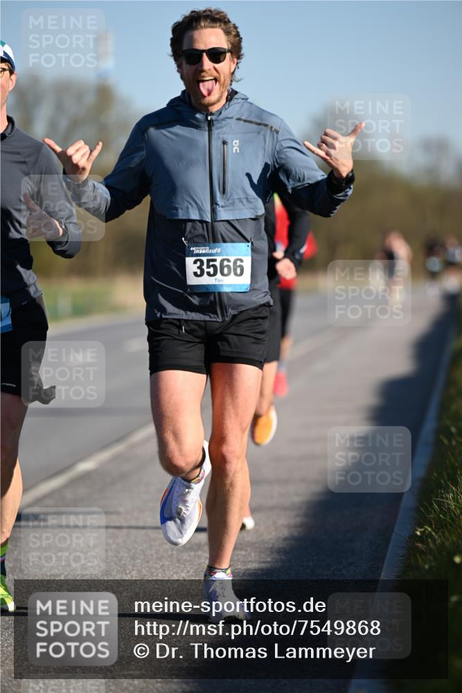 06.04.2025 - 44. Internationalen Wilhelmsburger Insellauf Dr. Thomas Lammeyer http://msf.ph/oto/7549868 06.04.2025 09:19:43 Laufen 3566 meine-sportfotos.de