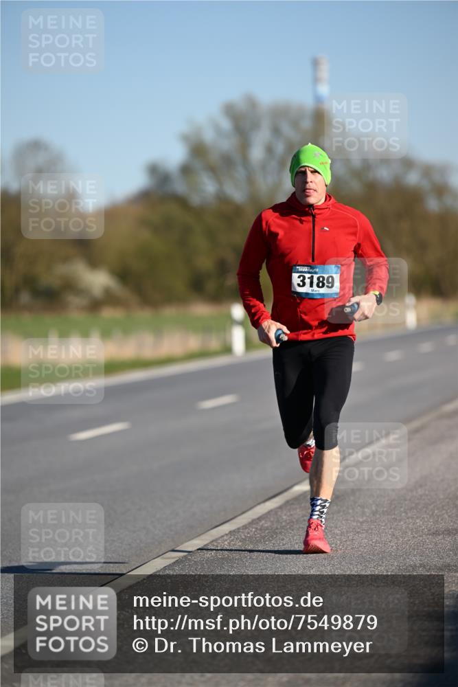 06.04.2025 - 44. Internationalen Wilhelmsburger Insellauf Dr. Thomas Lammeyer http://msf.ph/oto/7549879 06.04.2025 09:19:47 Laufen 3189 meine-sportfotos.de