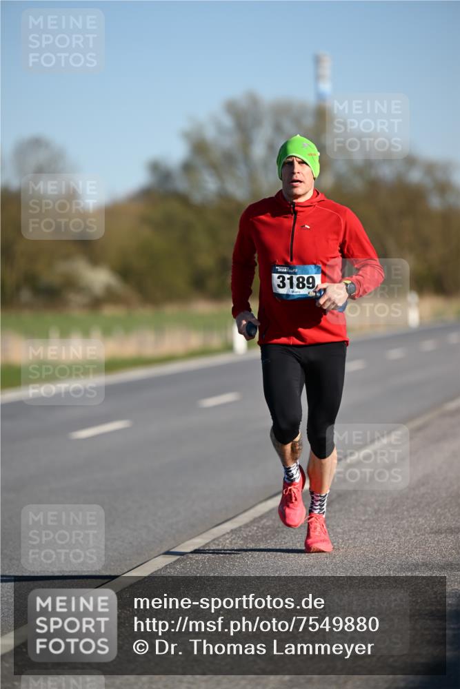 06.04.2025 - 44. Internationalen Wilhelmsburger Insellauf Dr. Thomas Lammeyer http://msf.ph/oto/7549880 06.04.2025 09:19:47 Laufen 3189 meine-sportfotos.de