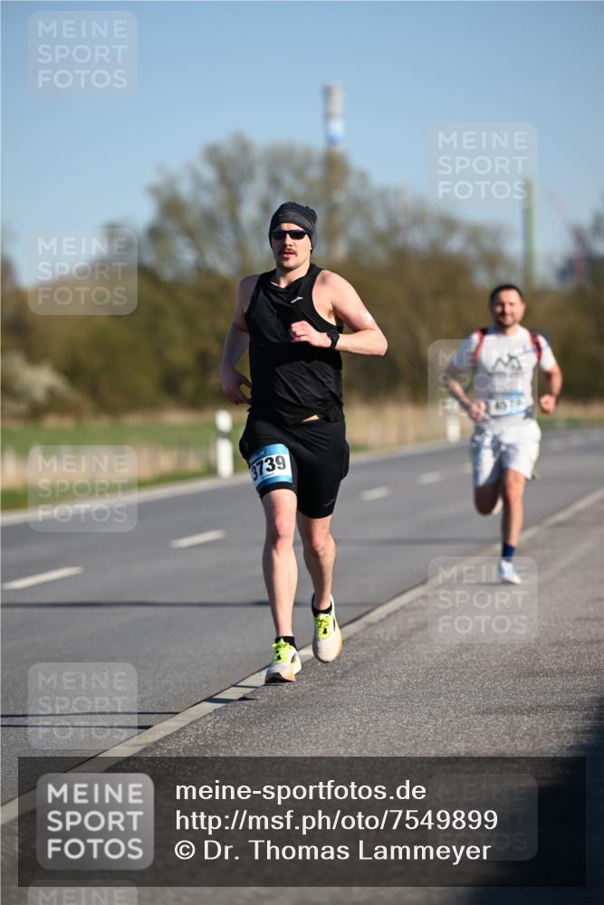 06.04.2025 - 44. Internationalen Wilhelmsburger Insellauf Dr. Thomas Lammeyer http://msf.ph/oto/7549899 06.04.2025 09:20:01 Laufen 3739 meine-sportfotos.de